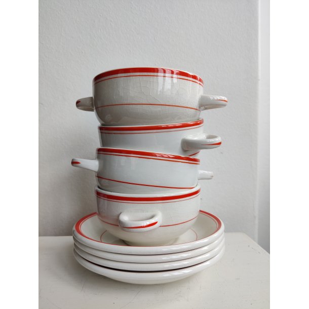 4 r�dstribede sk�le med undersk�le, Bridgwood England