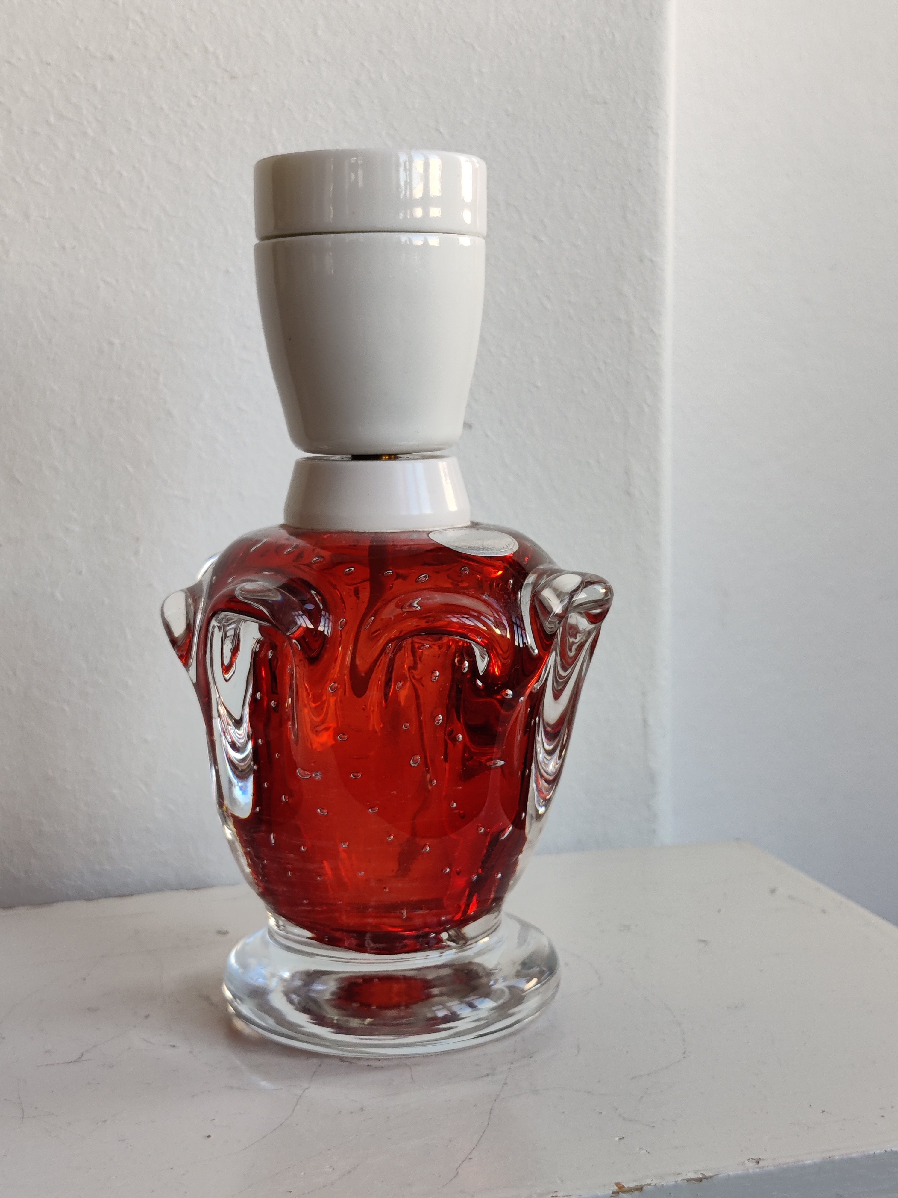 Vintage lampefod af rdt glas