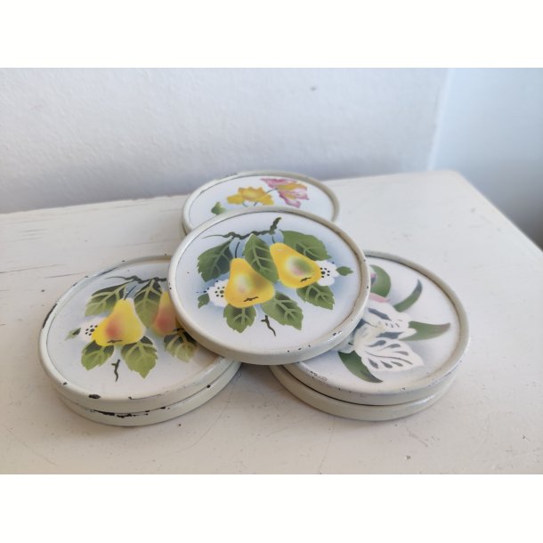 Smukke gamle franske coasters i porcel�n