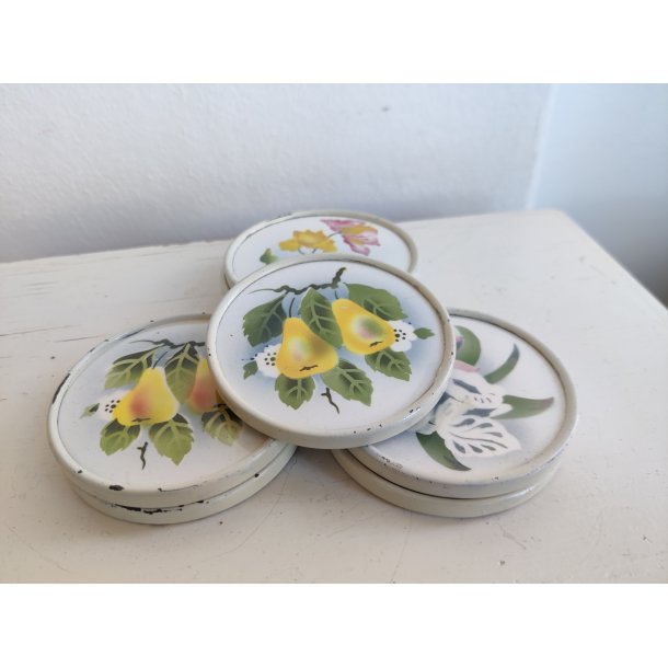 Smukke gamle franske coasters i porcel�n