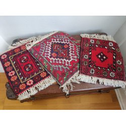 Tre sm� persiske t�pper el. m�tter