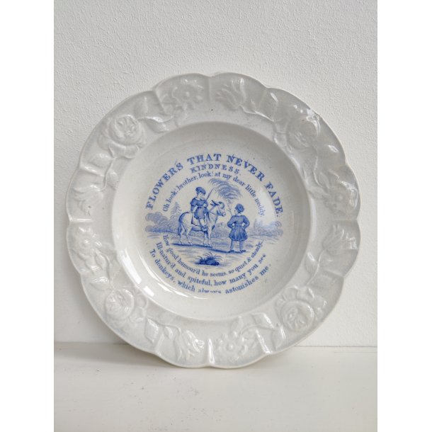 "Kindness". Antik engelsk b�rnetallerken, Flowers that never fade, ca. 1840. Bl�.