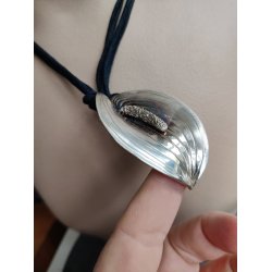 Halssmykke med stort smukt blad, fors�lvet 