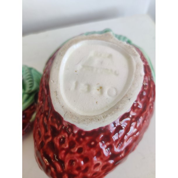 Vintage jordb�r marmeladesk�l 