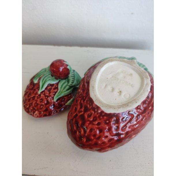 Vintage jordb�r marmeladesk�l 