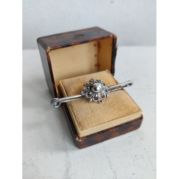 Vintage smykken�l med blomst 830S s�lv