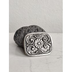 Norsk tin broche, sk�nvirkestil