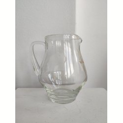 Glaskande med yndig bueskytte