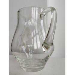 Glaskande med yndig bueskytte