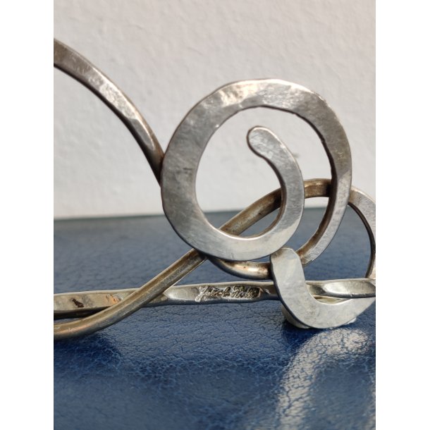 Jacob Hull fors�lvet h�rsp�nde