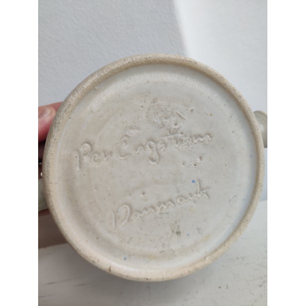 Per Engstr�m l�gsk�l med bl� cirkler