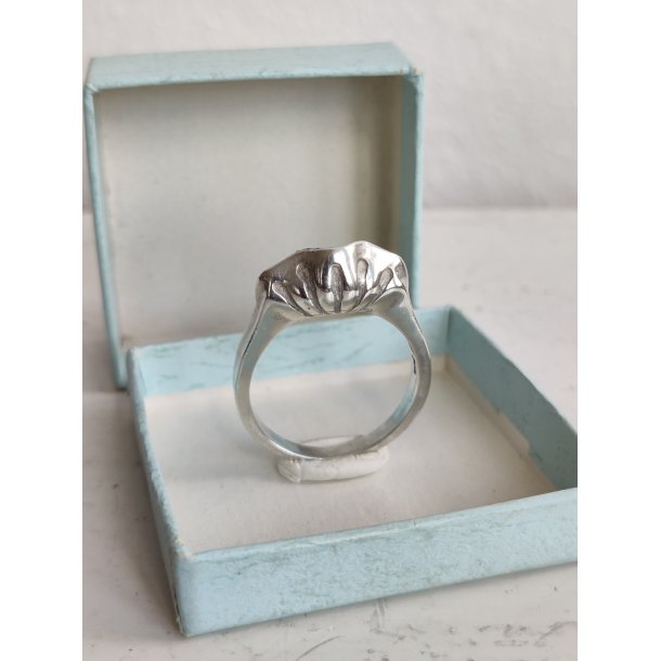 S�lvring med plads til perle