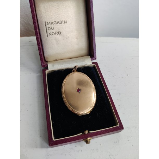 Stor gylden vintage medaljon til fotos