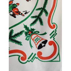 Juledug fra 1950'erne med nisser og grise i galop