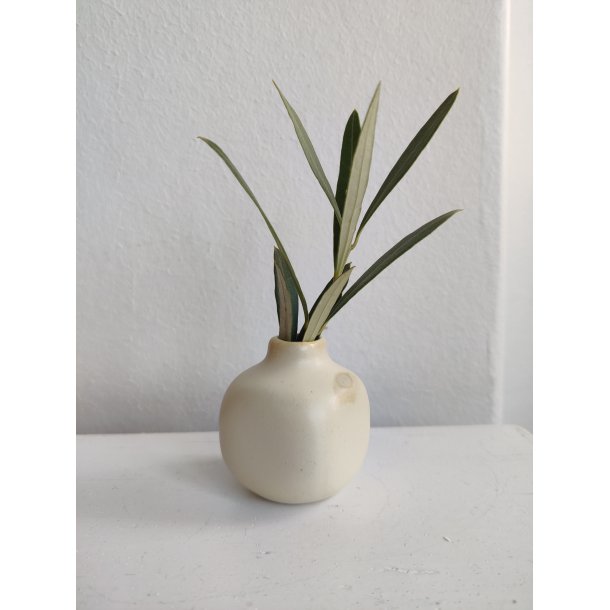 Miniature vase, svensk keramik