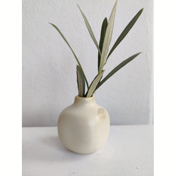 Miniature vase, svensk keramik