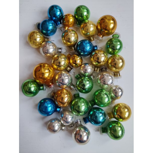 32 sm� blandede vintage julekugler