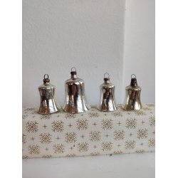 4 gamle s�lvklokker til juletr�et