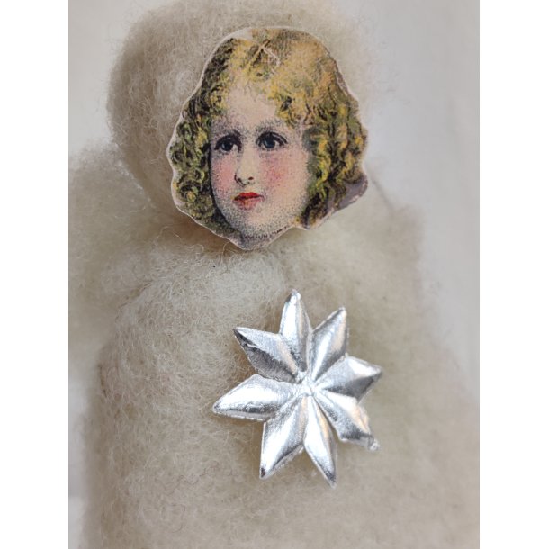 Vat-engel med gamle glansbilleder