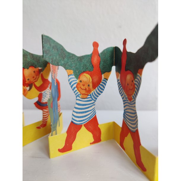 Vintage nisseremse med nisseb�rn