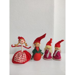 Forskellige gamle nissepiger, 4 stk