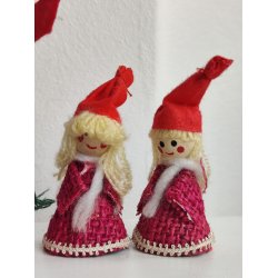 Forskellige gamle nissepiger, 4 stk