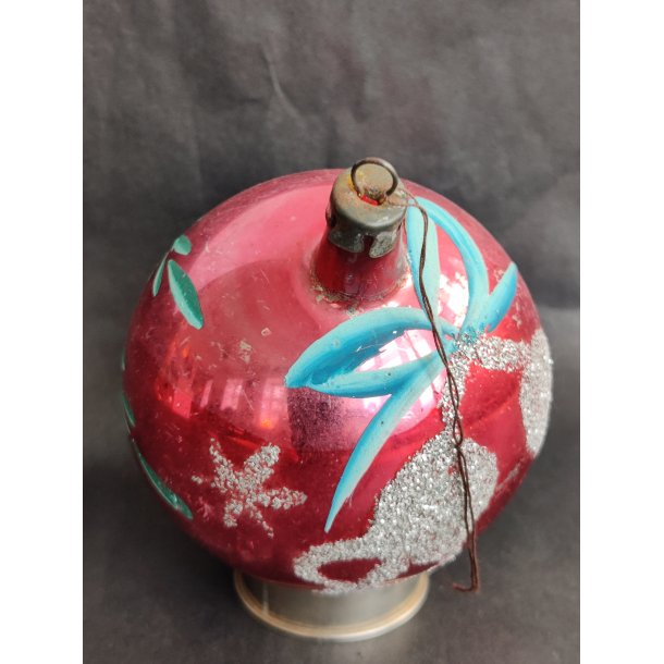 R�d med s�lvklokker. Vintage julekugle