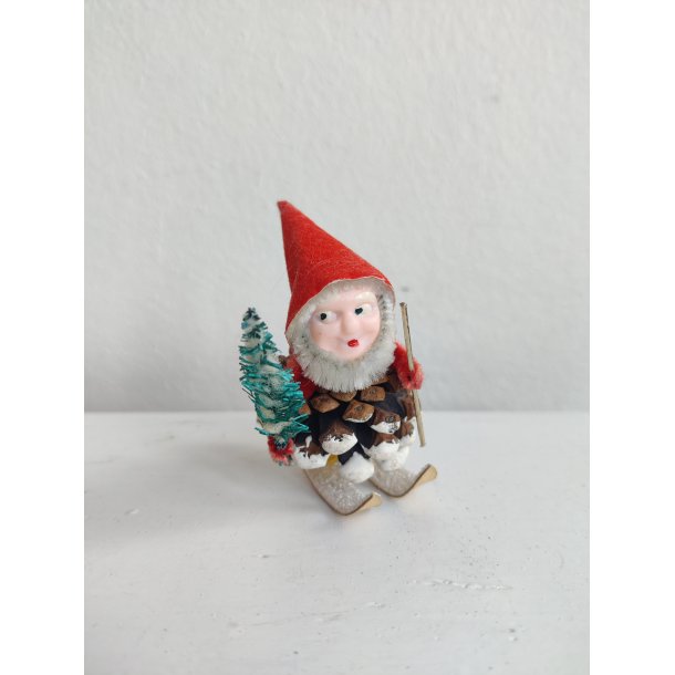Japansk vintage ski-nisse med r�d hue