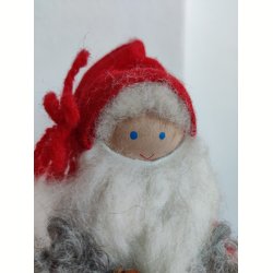 Tr�-nisse med pels og ruskind