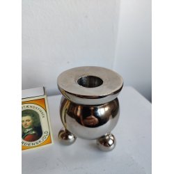 Kuglestage i metal, passer til kronelys