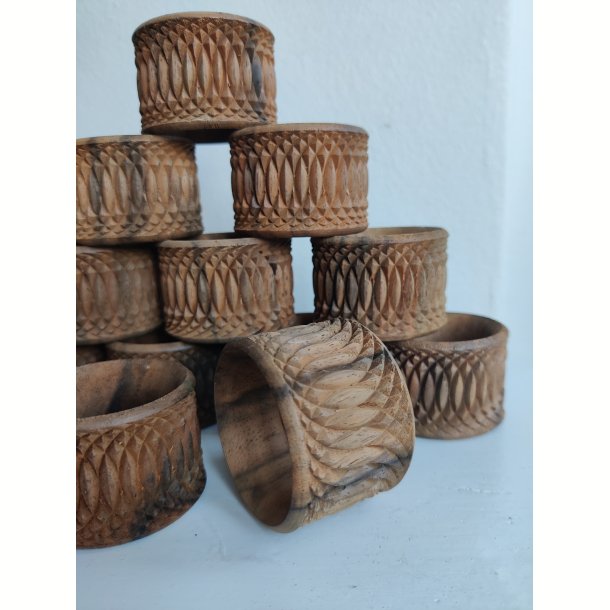 12 udsk�rne vintage servietringe i tr�