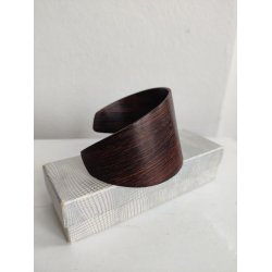 Vintage asymmetrisk armb�nd af tr�