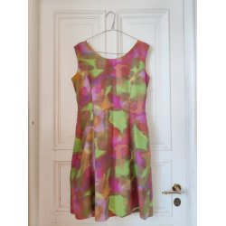 Farverig kjole, 1960'erne, med sl�jfe p� ryggen