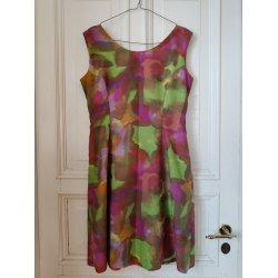 Farverig kjole, 1960'erne, med sl�jfe p� ryggen