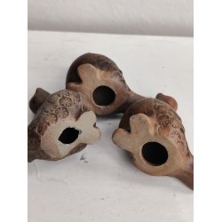 Tre sm� brune keramikfugle