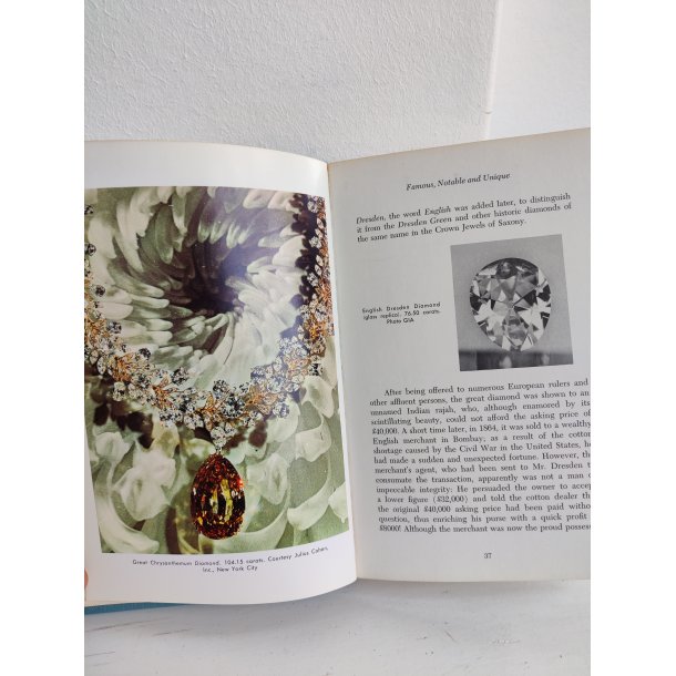 Diamonds - Famous, Notable and Unique, 1974. Bog af Lawrence Copeland