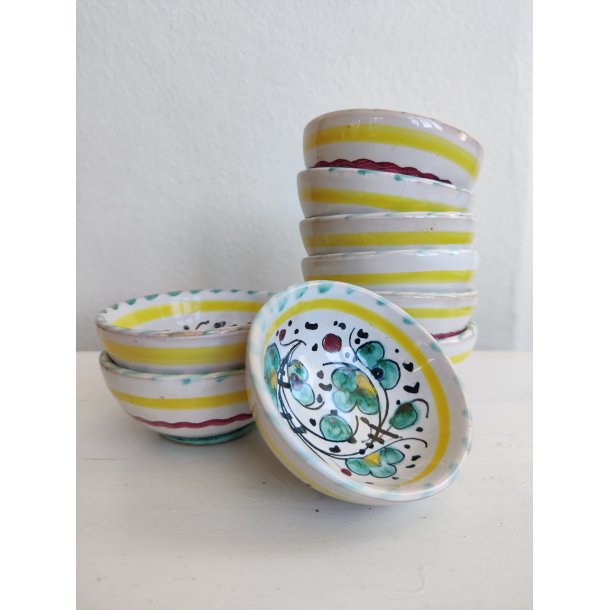 9 Deruta mini sk�le, italiensk majolica