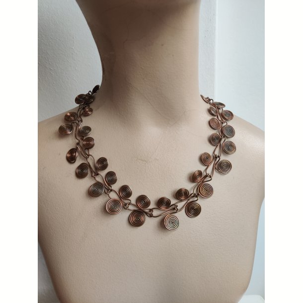 Vintage spiralhalsk�de, kobbertr�d