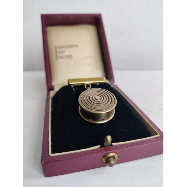 Parfumebroche fra 1940-1950