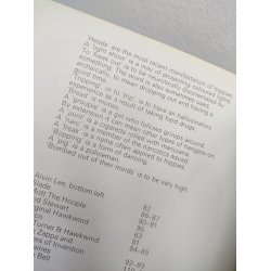 Tomorrow's people, fotobog om hippier og festivaler