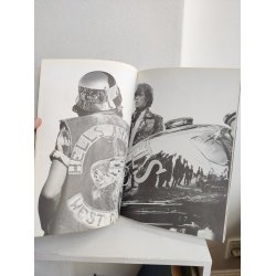 Tomorrow's people, fotobog om hippier og festivaler