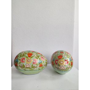2 smukke p�ske�g i lakeret papmache