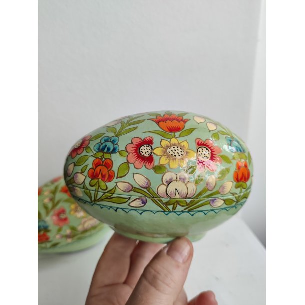 2 smukke p�ske�g i lakeret papmache