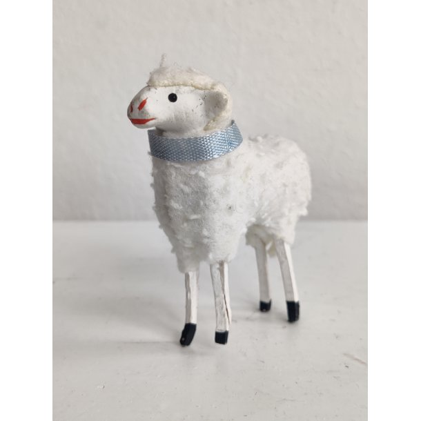 T�ndstikf�r med bl�t halsb�nd