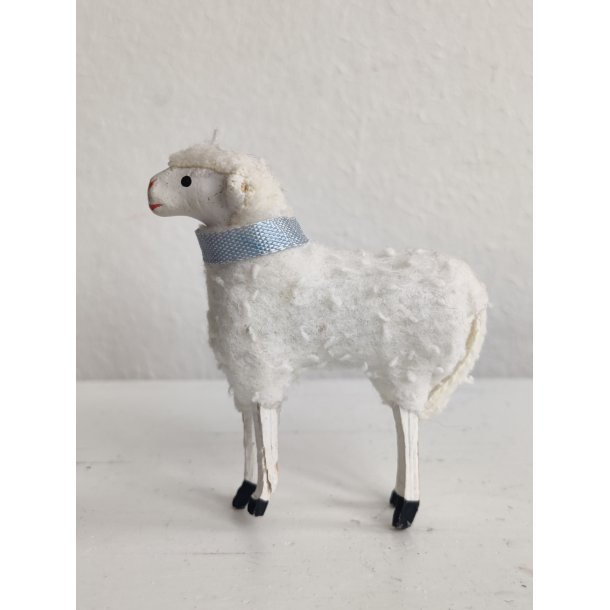 T�ndstikf�r med bl�t halsb�nd