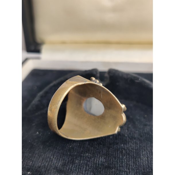 Messingring med m�nesten str 54