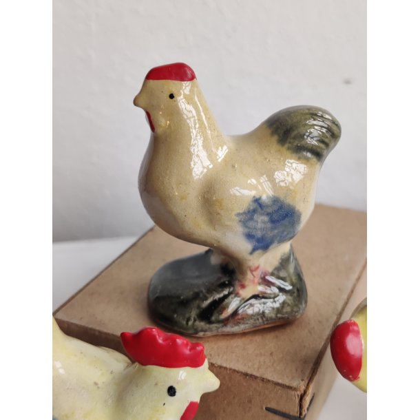 H�ndmalede p�ske porcel�nsh�ns