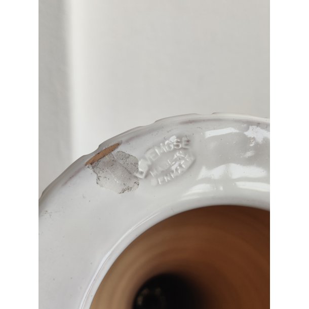 L�vemose hvid rillet lampefod