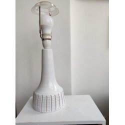 L�vemose hvid rillet lampefod