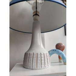 L�vemose hvid rillet lampefod